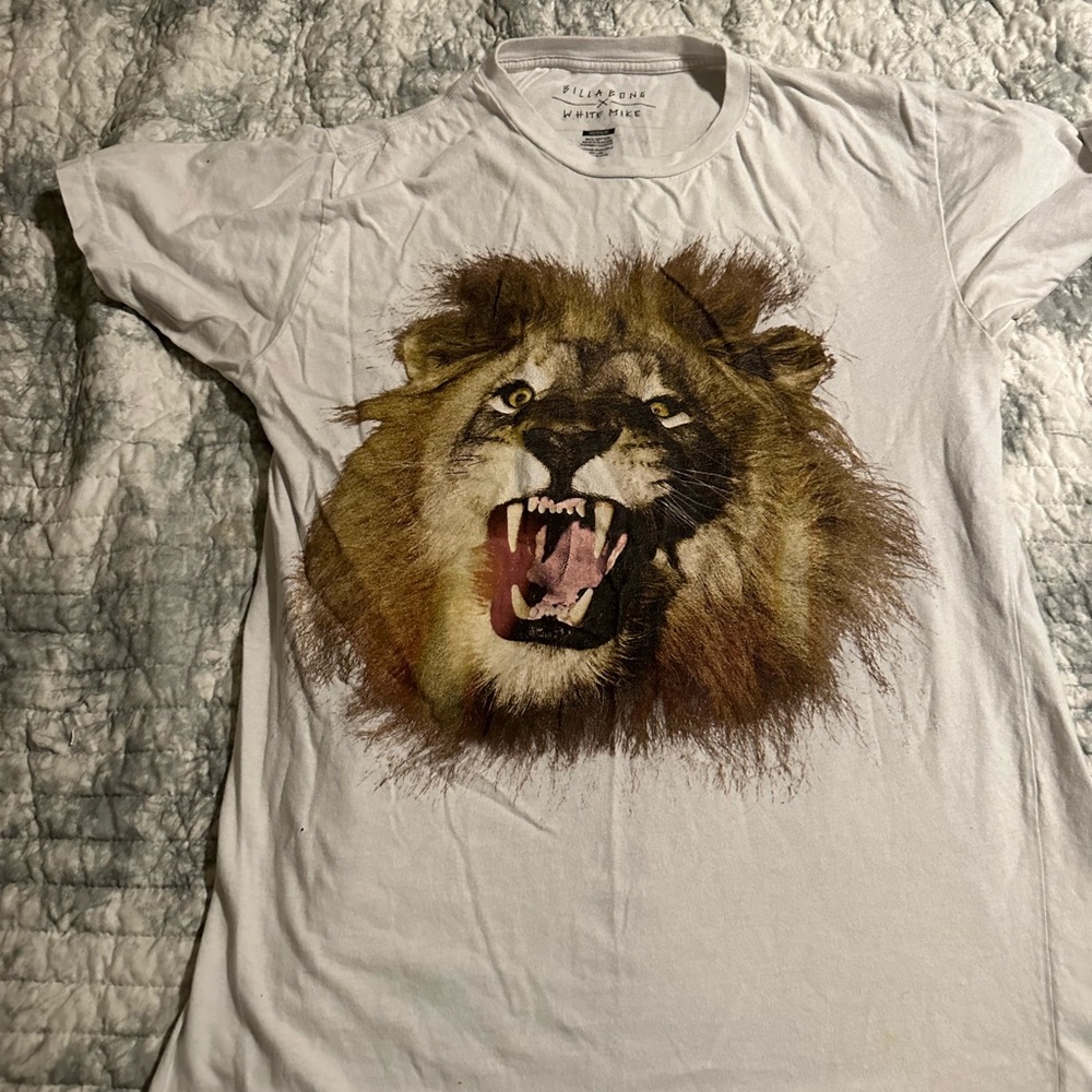 Billabong white mike tshirt size Medium